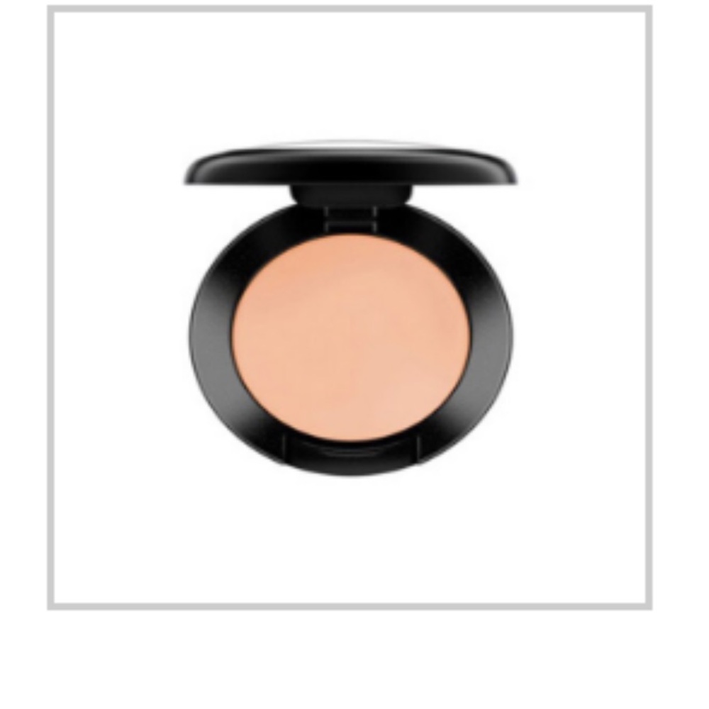 MAC Studio Finish SPF 35 Concealer NW30